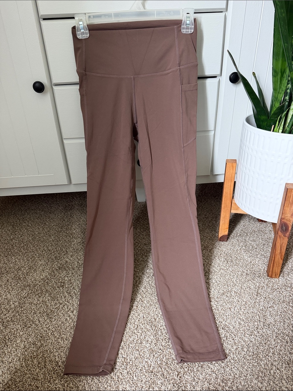 Women’s High-Waist Pocket Full Length Leggings in Brown